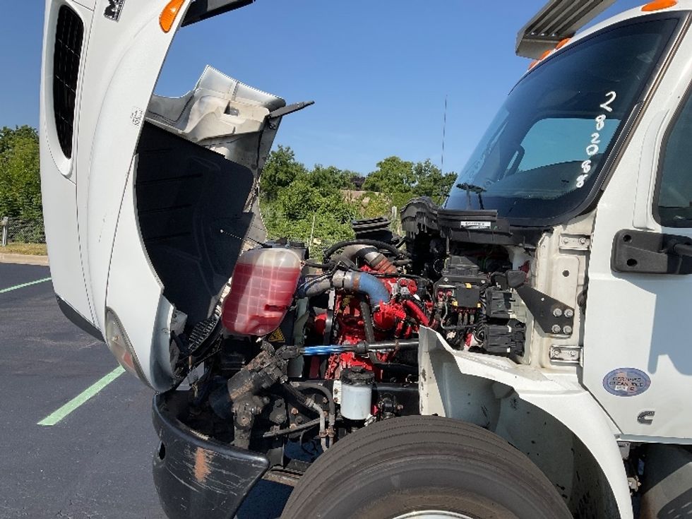 Refrigerated Truck-Light and Medium Duty Trucks-International-2019-MV607-Milwaukee-WI-285,428\n\t\tmiles-$ 31,250 - Image 23