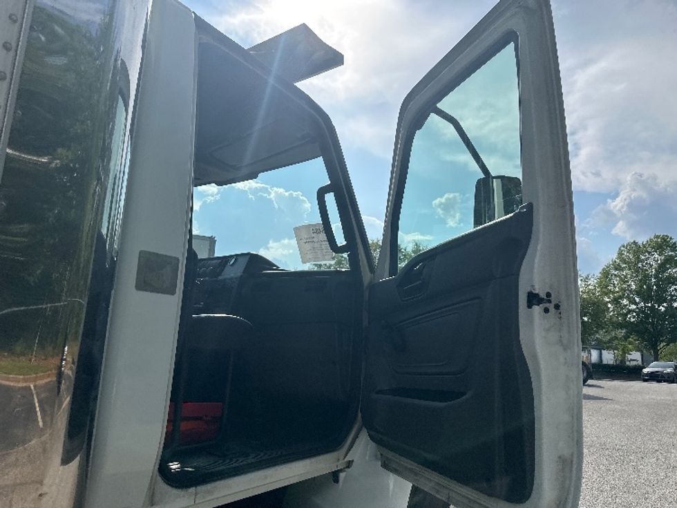 Refrigerated Truck-Light and Medium Duty Trucks-International-2019-MV607-Resaca-GA-270,793\n\t\tmiles-$ 29,500 - Image 20