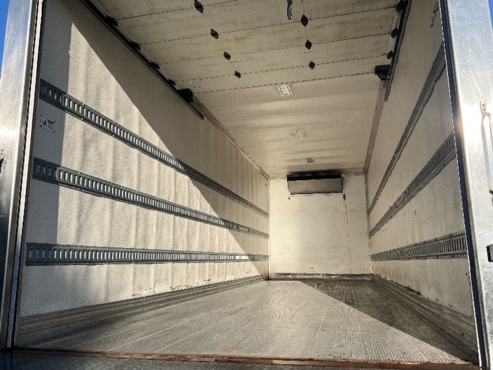 Refrigerated Truck-Light and Medium Duty Trucks-International-2019-MV607-Tacoma-WA-113,974\n\t\tmiles-$ 64,000 - Image 11