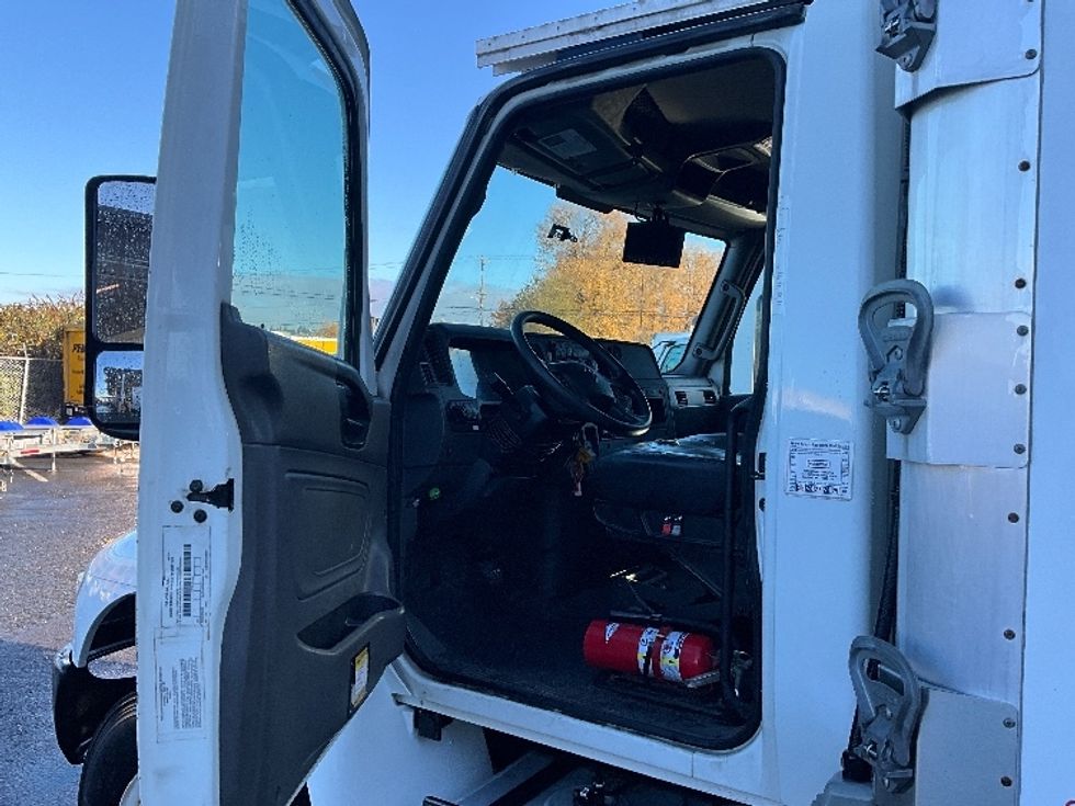 Refrigerated Truck-Light and Medium Duty Trucks-International-2019-MV607-Tacoma-WA-113,974\n\t\tmiles-$ 64,000 - Image 16