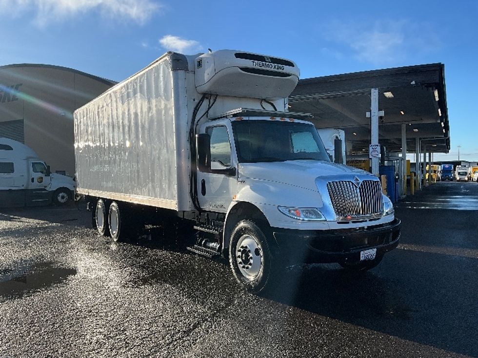 Refrigerated Truck-Light and Medium Duty Trucks-International-2019-MV607-Tacoma-WA-114,013\n\t\tmiles-$ 57,000 - Image 1