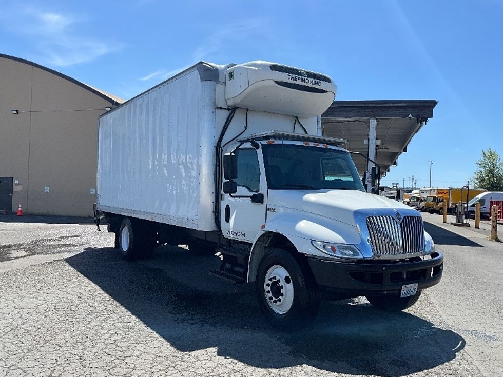 Refrigerated Truck-Light and Medium Duty Trucks-International-2019-MV607-Tacoma-WA-82,102\n\t\tmiles-$ 43,750 - Image 1