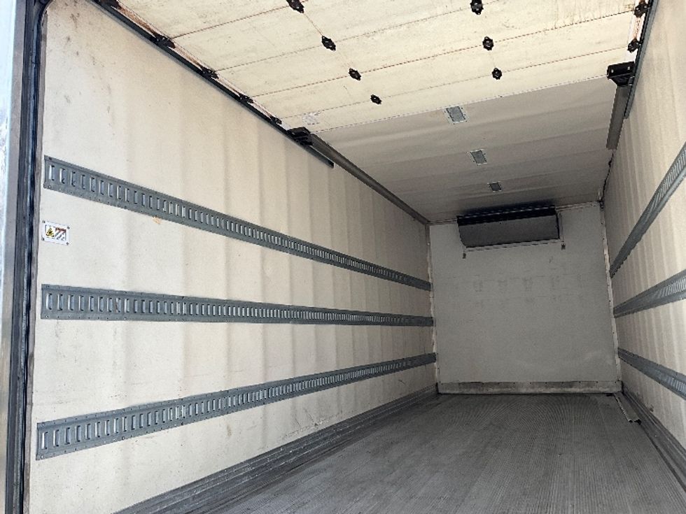 Refrigerated Truck-Light and Medium Duty Trucks-International-2019-MV607-Tacoma-WA-82,102\n\t\tmiles-$ 43,750 - Image 11