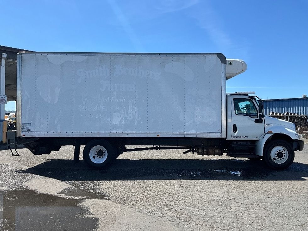 Refrigerated Truck-Light and Medium Duty Trucks-International-2019-MV607-Tacoma-WA-82,102\n\t\tmiles-$ 43,750 - Image 15