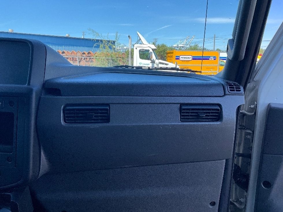 Refrigerated Truck-Light and Medium Duty Trucks-International-2019-MV607-Tacoma-WA-82,102\n\t\tmiles-$ 43,750 - Image 21