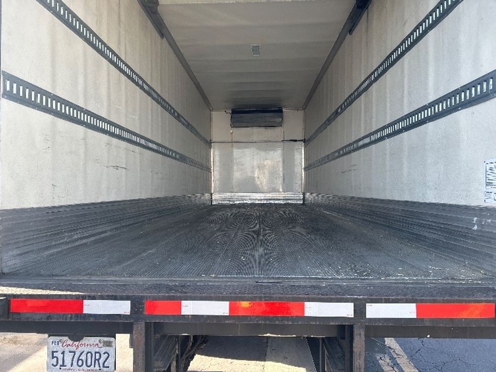 Refrigerated Truck-Light and Medium Duty Trucks-International-2019-MV607-Torrance-CA-119,720\n\t\tmiles-$ 56,000 - Image 10
