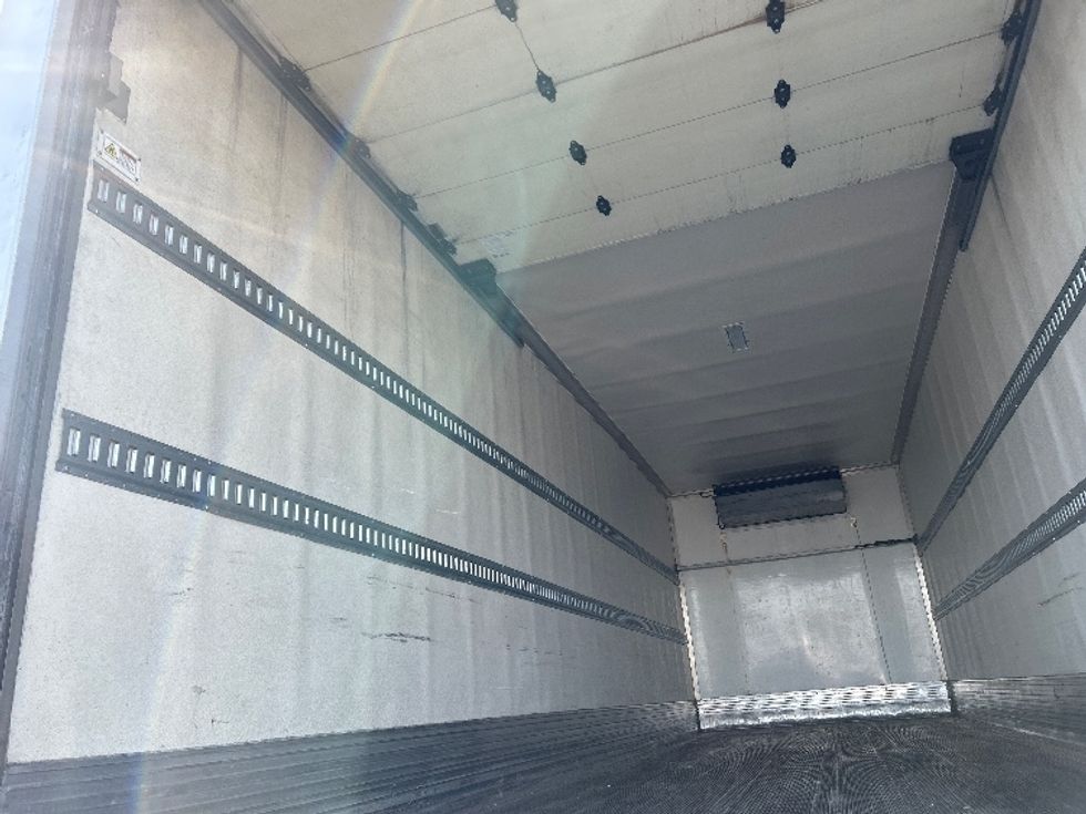 Refrigerated Truck-Light and Medium Duty Trucks-International-2019-MV607-Torrance-CA-119,720\n\t\tmiles-$ 56,000 - Image 11