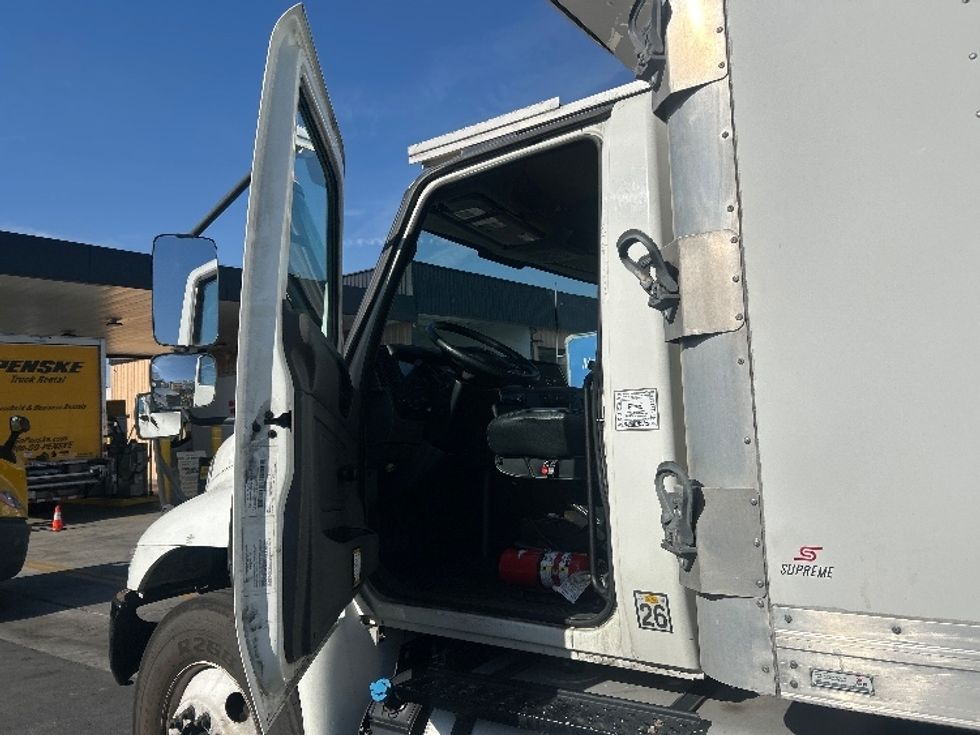 Refrigerated Truck-Light and Medium Duty Trucks-International-2019-MV607-Torrance-CA-119,720\n\t\tmiles-$ 56,000 - Image 16
