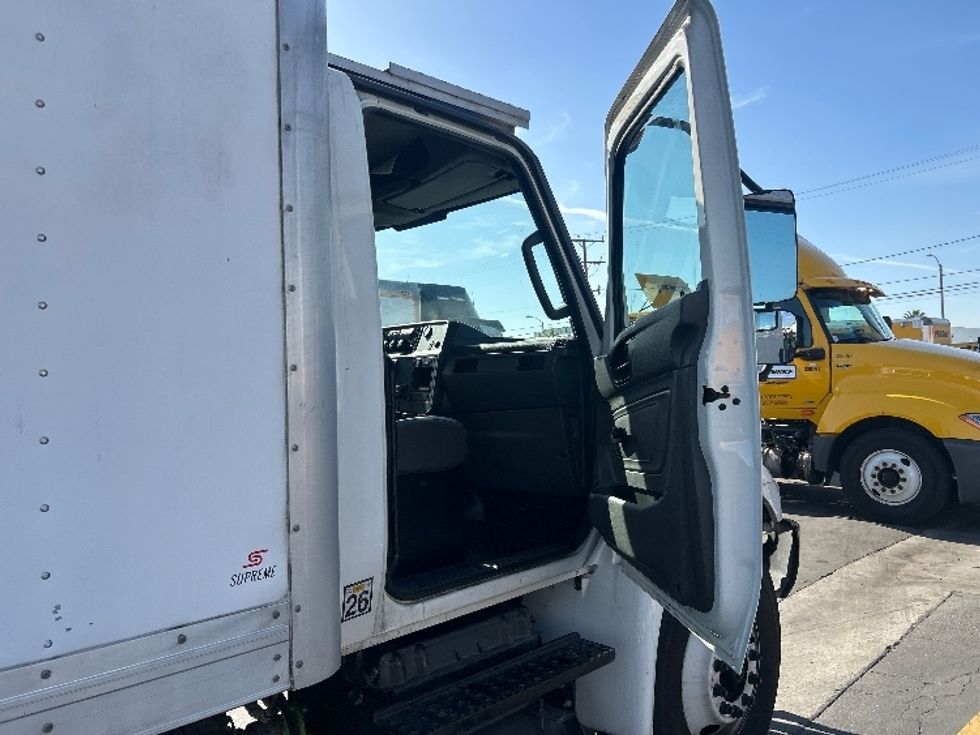 Refrigerated Truck-Light and Medium Duty Trucks-International-2019-MV607-Torrance-CA-119,720\n\t\tmiles-$ 56,000 - Image 20