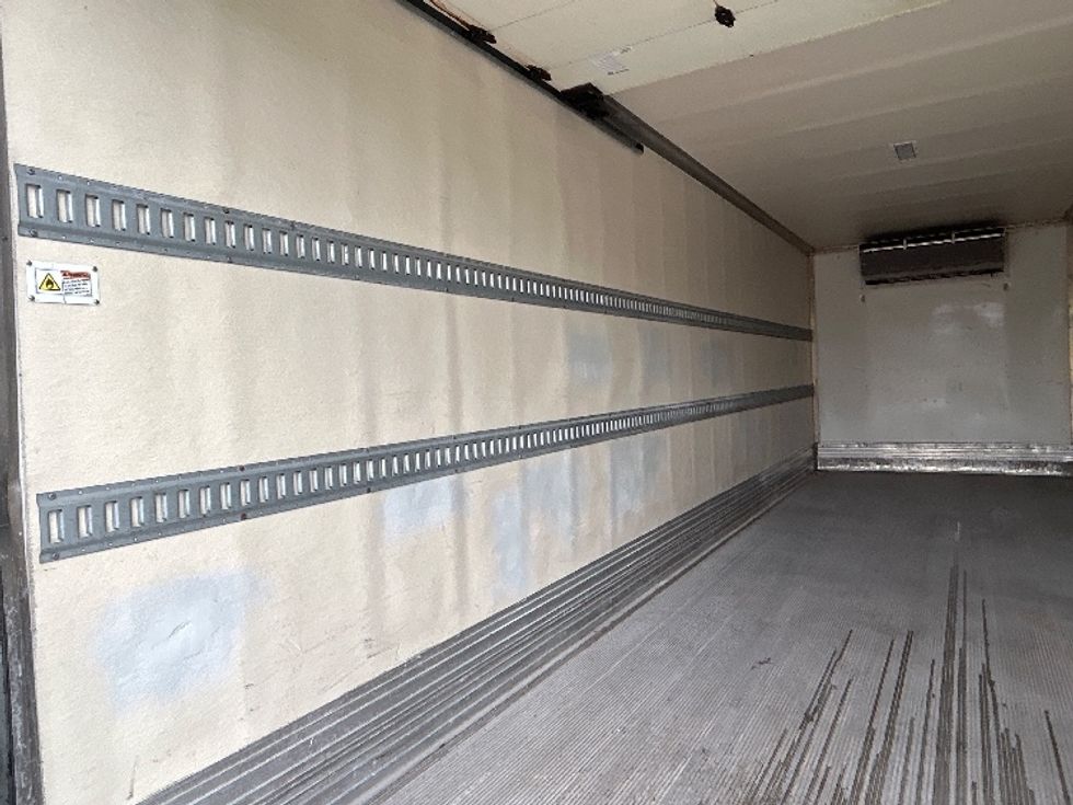 Refrigerated Truck-Light and Medium Duty Trucks-International-2019-MV607-Torrance-CA-46,385\n\t\tmiles-$ 65,250 - Image 11