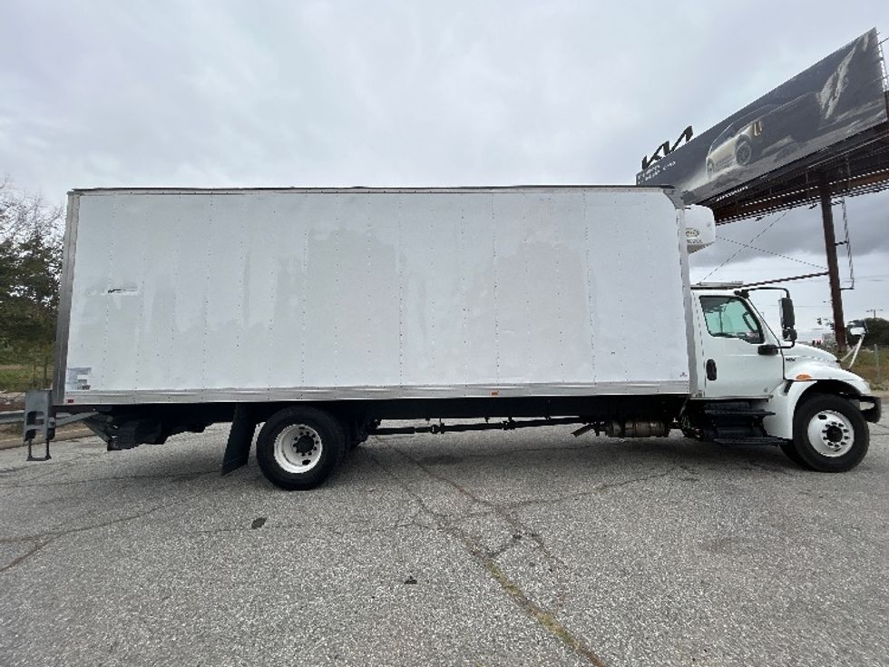 Refrigerated Truck-Light and Medium Duty Trucks-International-2019-MV607-Torrance-CA-46,385\n\t\tmiles-$ 65,250 - Image 15