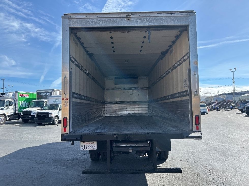 Refrigerated Truck-Light and Medium Duty Trucks-International-2019-MV607-West Sacramento-CA-125,748\n\t\tmiles-$ 47,250 - Image 8