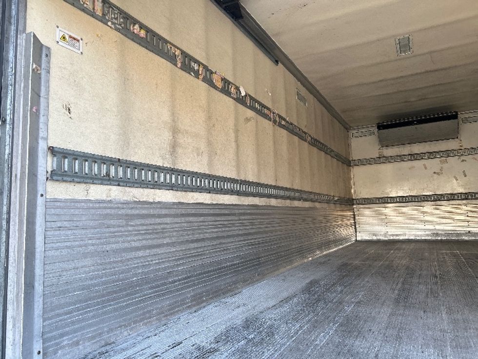 Refrigerated Truck-Light and Medium Duty Trucks-International-2019-MV607-West Sacramento-CA-125,748\n\t\tmiles-$ 47,250 - Image 10