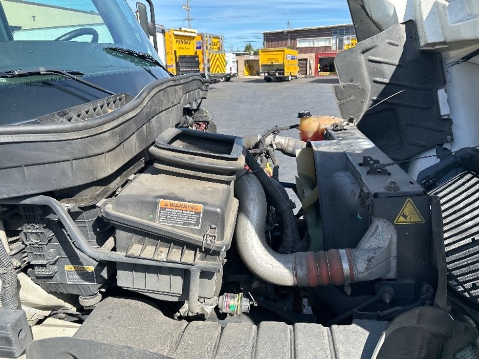 Refrigerated Truck-Light and Medium Duty Trucks-International-2019-MV607-West Sacramento-CA-125,748\n\t\tmiles-$ 47,250 - Image 21