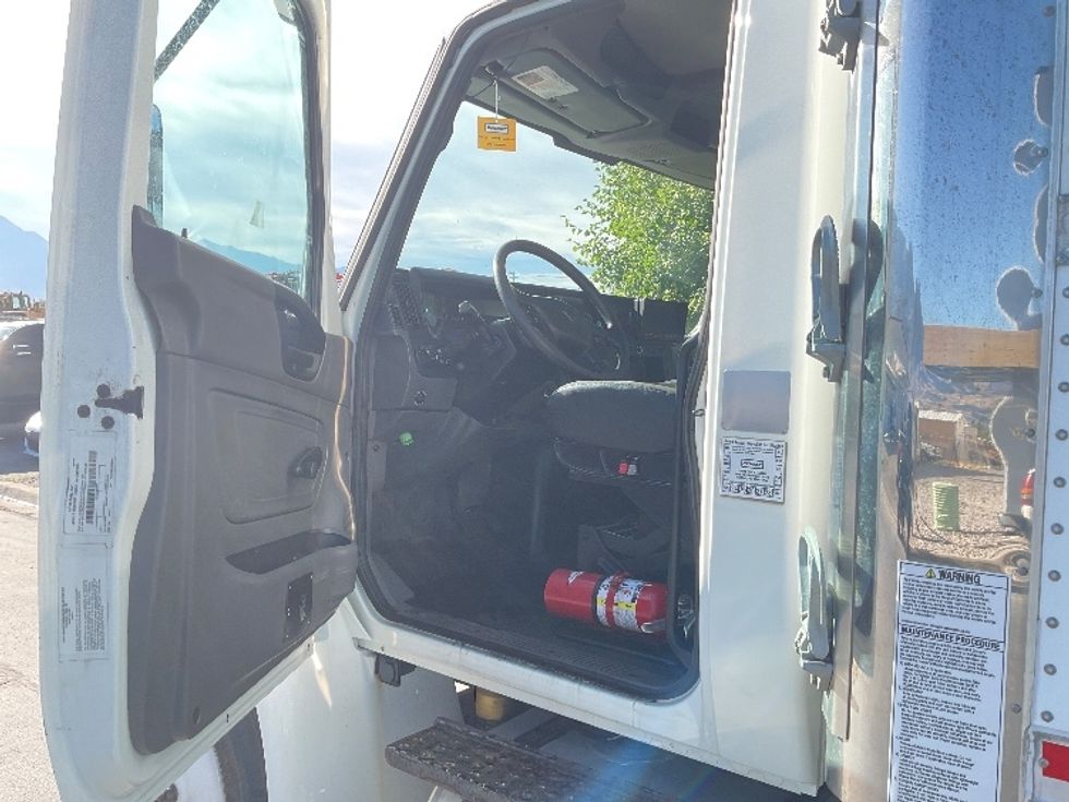 Refrigerated Truck-Light and Medium Duty Trucks-International-2019-MV607-West Valley City-UT-125,101\n\t\tmiles-$ 59,750 - Image 16