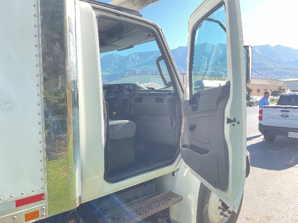 Refrigerated Truck-Light and Medium Duty Trucks-International-2019-MV607-West Valley City-UT-125,101\n\t\tmiles-$ 59,750 - Image 20