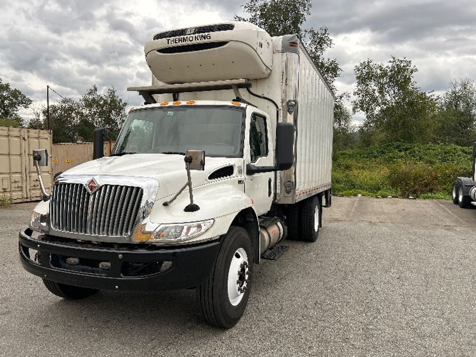 Refrigerated Truck-Light and Medium Duty Trucks-International-2020-MV607-Abbotsford-BC-187,109\n\t\tkm-$ 53,000 - Image 3
