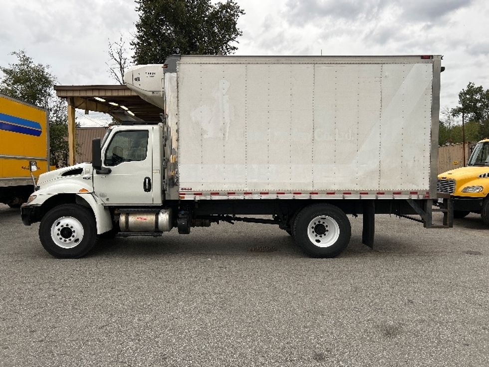 Refrigerated Truck-Light and Medium Duty Trucks-International-2020-MV607-Abbotsford-BC-187,109\n\t\tkm-$ 53,000 - Image 4