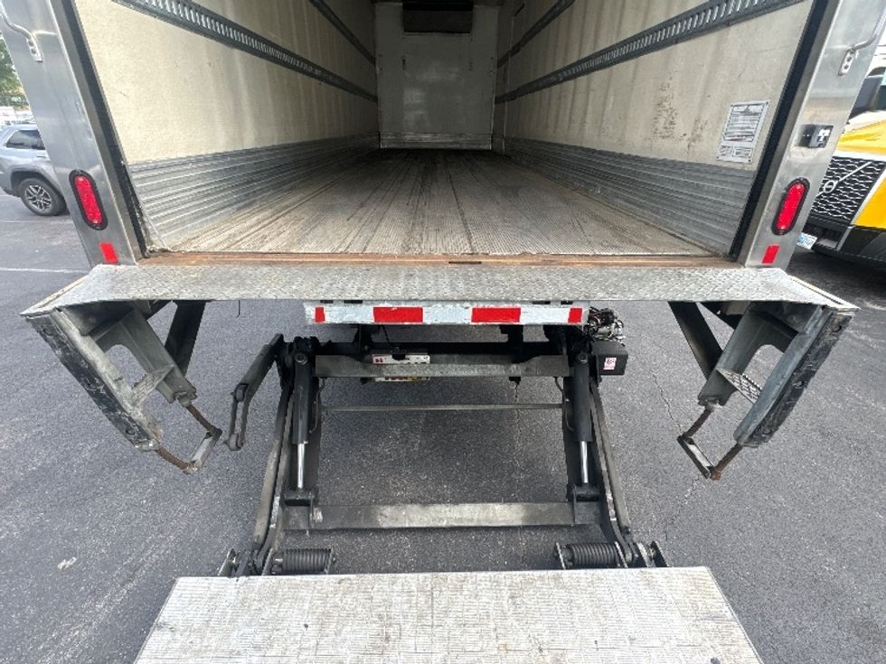 Refrigerated Truck-Light and Medium Duty Trucks-International-2020-MV607-Alexandria-VA-141,875\n\t\tmiles-$ 58,250 - Image 10