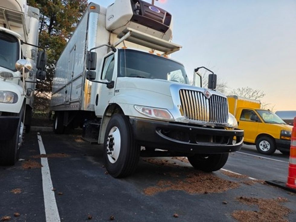 Refrigerated Truck-Light and Medium Duty Trucks-International-2020-MV607-Allentown-PA-221,684\n\t\tmiles-$ 46,750 - Image 1