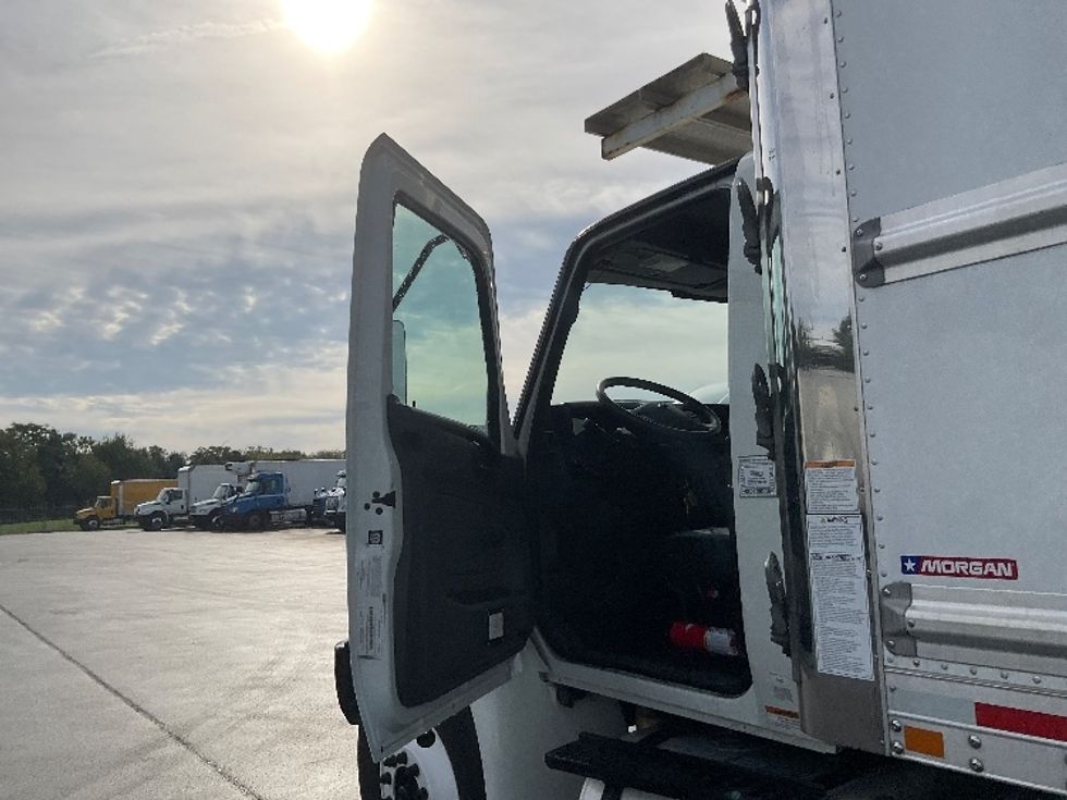 Refrigerated Truck-Light and Medium Duty Trucks-International-2020-MV607-Allentown-PA-221,684\n\t\tmiles-$ 46,750 - Image 12