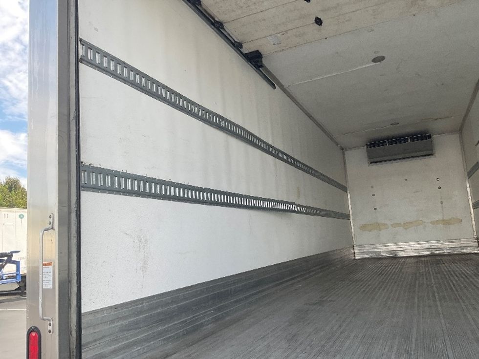 Refrigerated Truck-Light and Medium Duty Trucks-International-2020-MV607-Allentown-PA-221,684\n\t\tmiles-$ 46,750 - Image 9