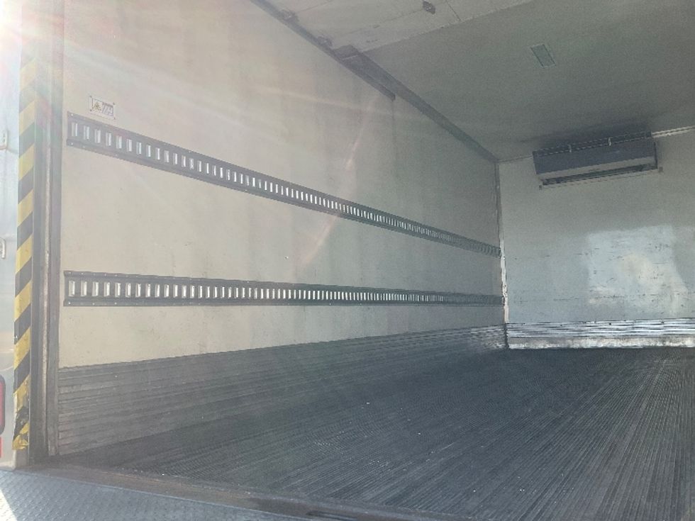 Refrigerated Truck-Light and Medium Duty Trucks-International-2020-MV607-Anaheim-CA-92,558\n\t\tmiles-$ 62,250 - Image 11