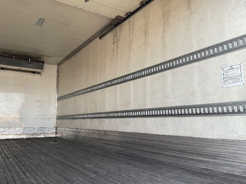 Refrigerated Truck-Light and Medium Duty Trucks-International-2020-MV607-Anaheim-CA-92,558\n\t\tmiles-$ 62,250 - Image 12