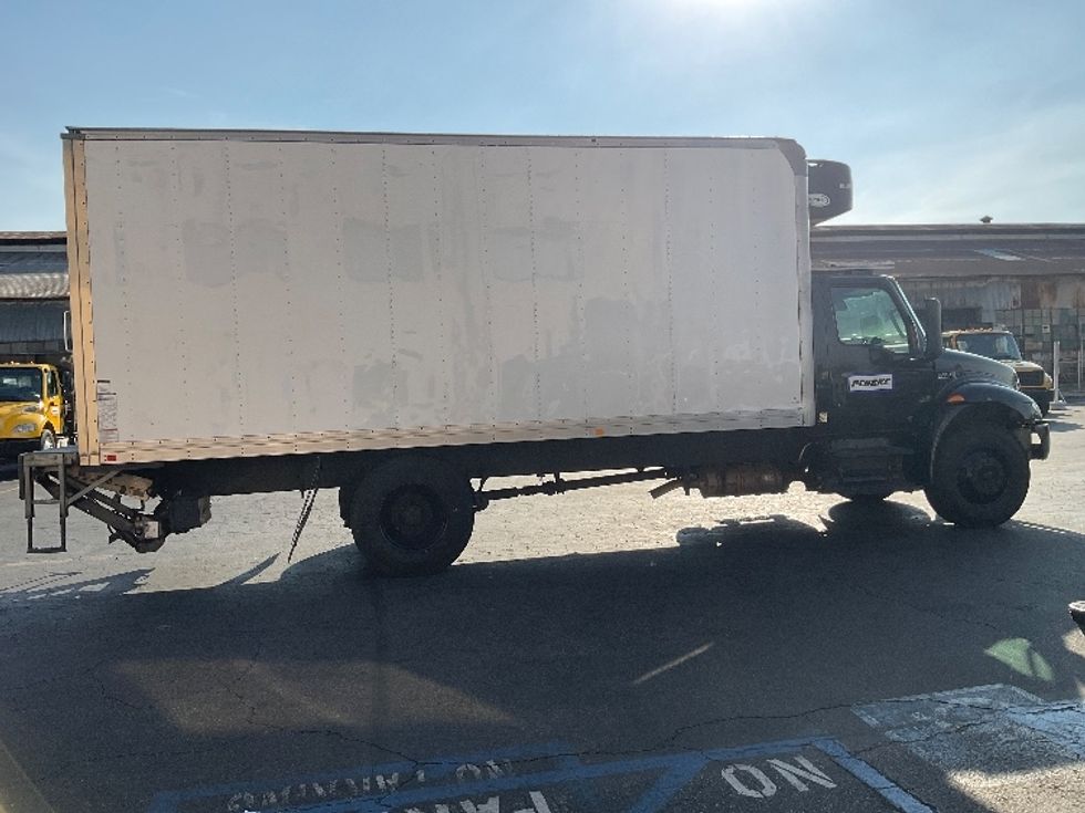 Refrigerated Truck-Light and Medium Duty Trucks-International-2020-MV607-Anaheim-CA-92,558\n\t\tmiles-$ 62,250 - Image 15