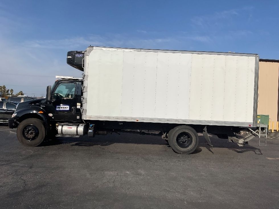 Refrigerated Truck-Light and Medium Duty Trucks-International-2020-MV607-Anaheim-CA-92,558\n\t\tmiles-$ 62,250 - Image 4