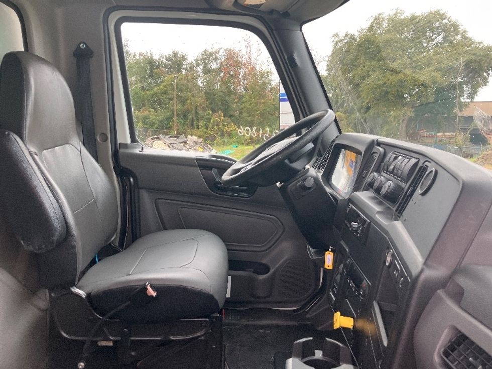 Refrigerated Truck-Light and Medium Duty Trucks-International-2020-MV607-Apopka-FL-182,039\n\t\tmiles-$ 59,750 - Image 25