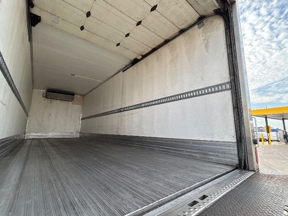 Refrigerated Truck-Light and Medium Duty Trucks-International-2020-MV607-Arlington-TX-246,915\n\t\tmiles-$ 48,000 - Image 11