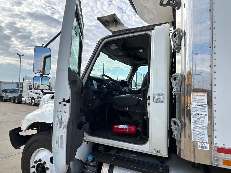 Refrigerated Truck-Light and Medium Duty Trucks-International-2020-MV607-Arlington-TX-246,915\n\t\tmiles-$ 48,000 - Image 15