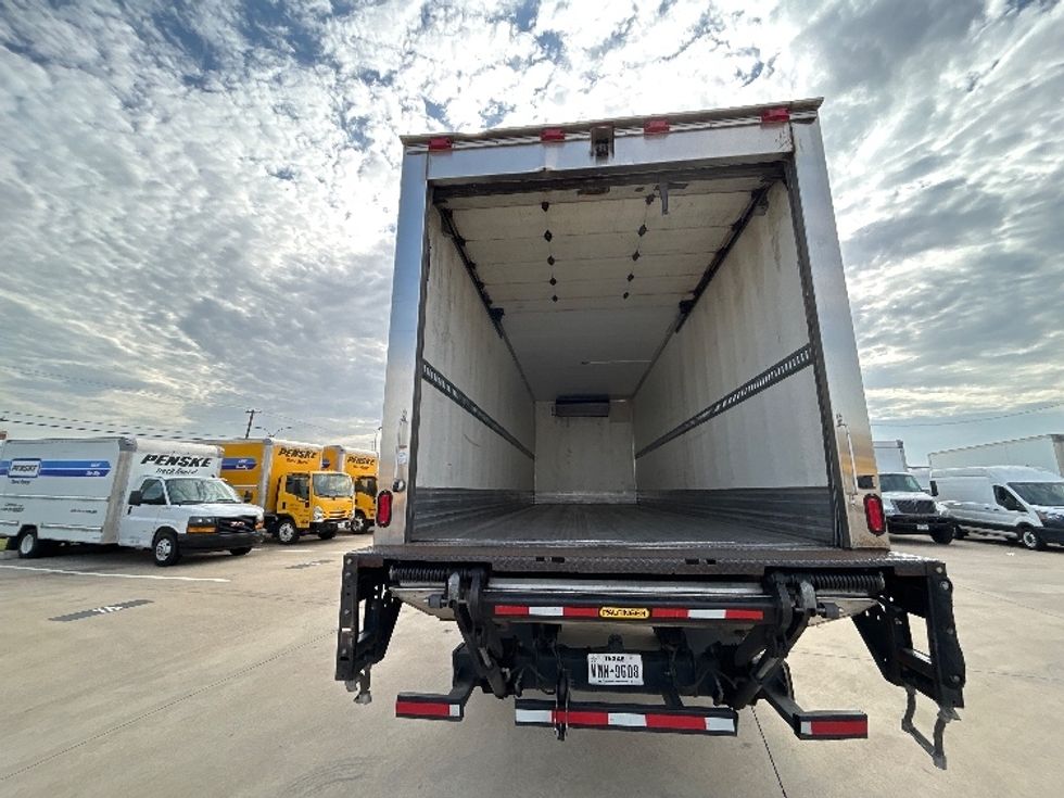 Refrigerated Truck-Light and Medium Duty Trucks-International-2020-MV607-Arlington-TX-246,915\n\t\tmiles-$ 48,000 - Image 7