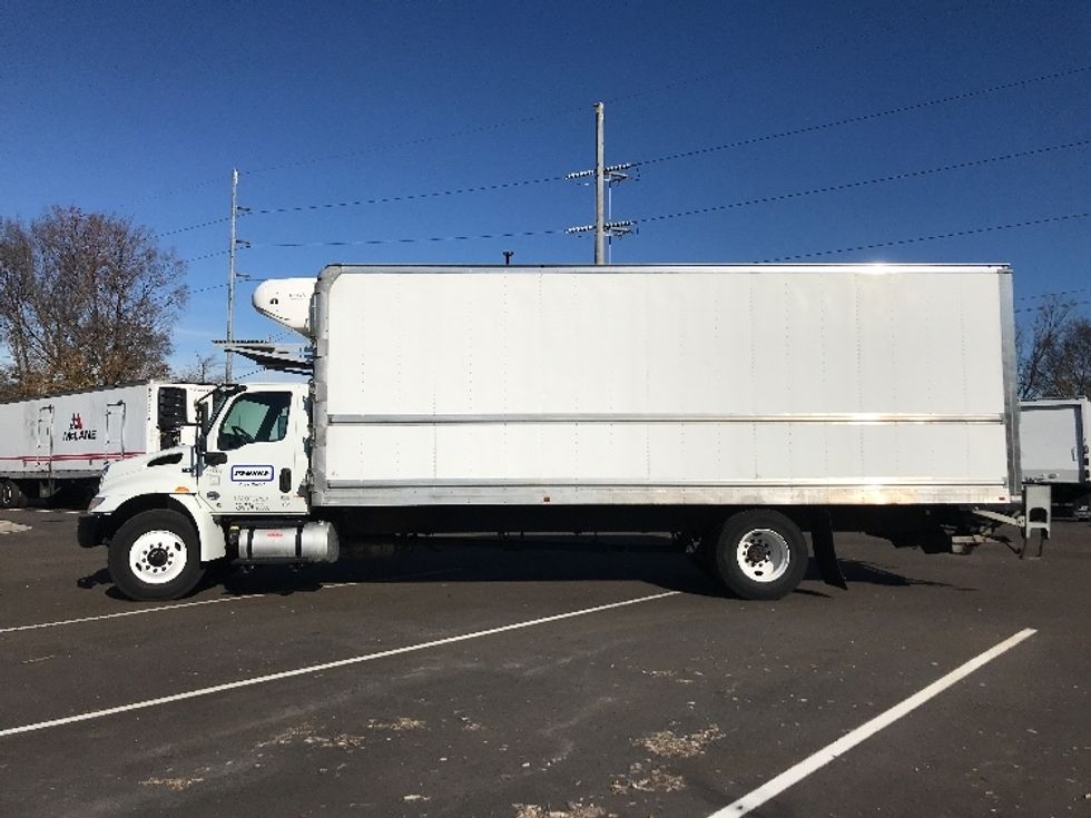 Refrigerated Truck-Light and Medium Duty Trucks-International-2020-MV607-Atlanta-GA-122,582\n\t\tmiles-$ 85,500 - Image 4