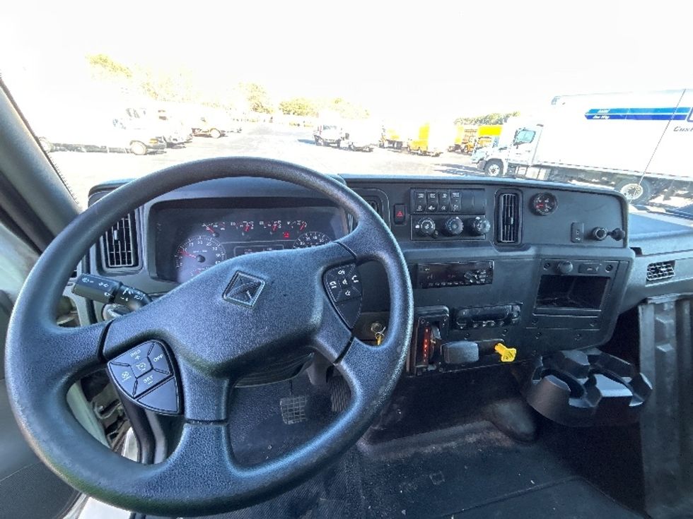 Refrigerated Truck-Light and Medium Duty Trucks-International-2020-MV607-Atlanta-GA-183,801\n\t\tmiles-$ 45,500 - Image 18
