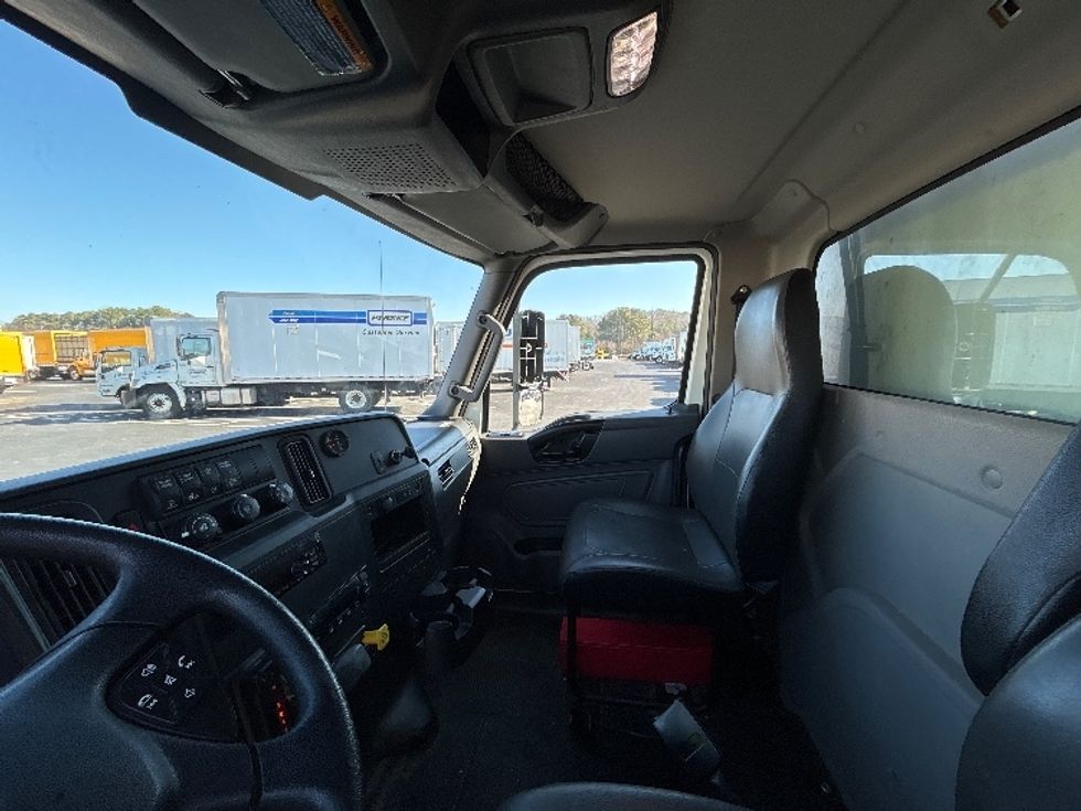 Refrigerated Truck-Light and Medium Duty Trucks-International-2020-MV607-Atlanta-GA-183,801\n\t\tmiles-$ 45,500 - Image 19