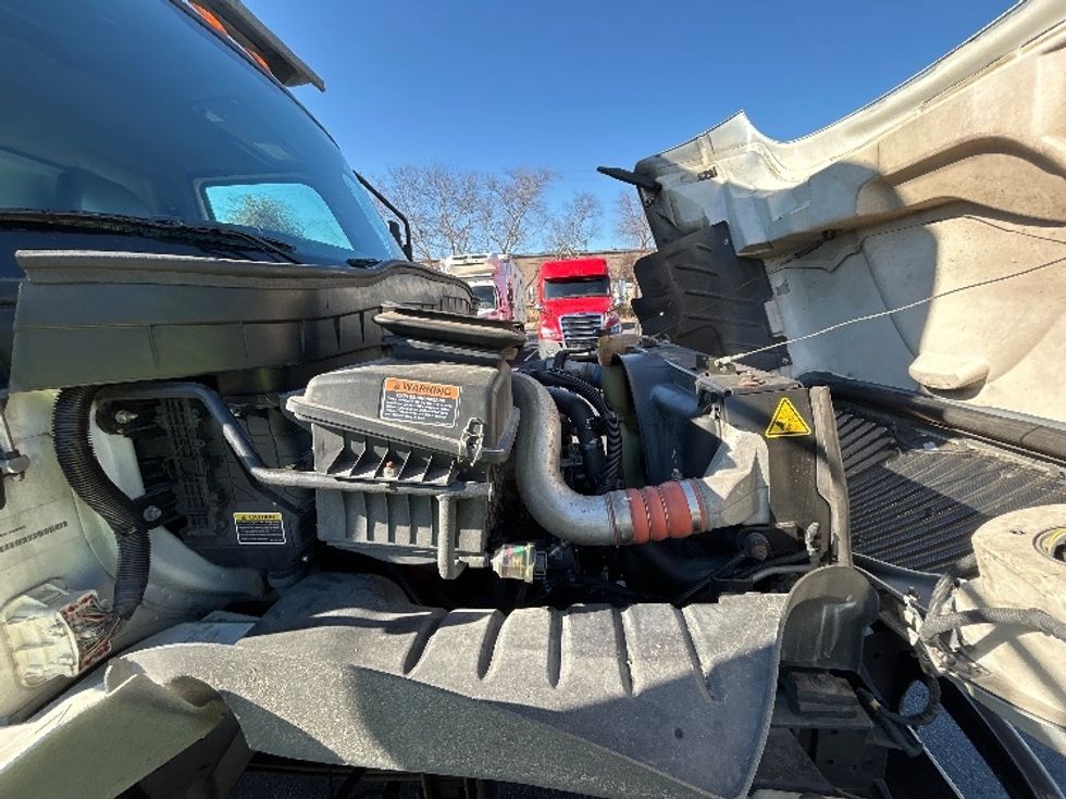 Refrigerated Truck-Light and Medium Duty Trucks-International-2020-MV607-Atlanta-GA-183,801\n\t\tmiles-$ 45,500 - Image 23