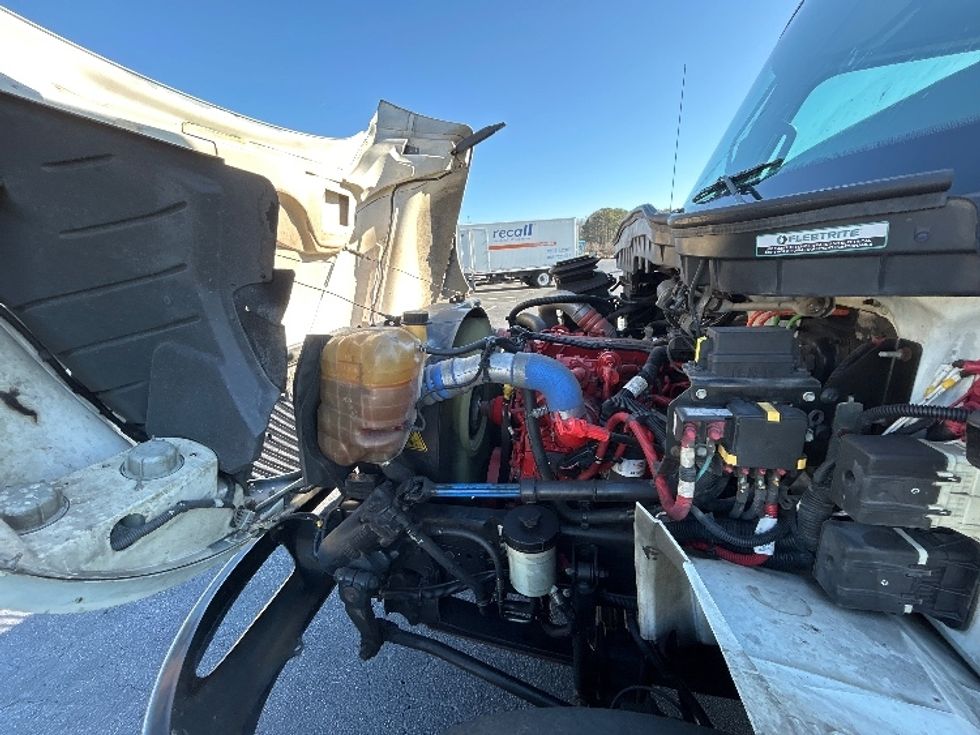 Refrigerated Truck-Light and Medium Duty Trucks-International-2020-MV607-Atlanta-GA-183,801\n\t\tmiles-$ 45,500 - Image 24