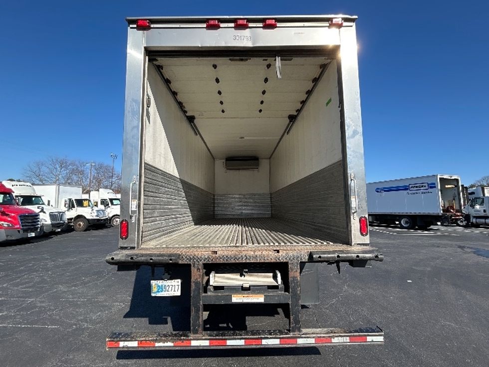 Refrigerated Truck-Light and Medium Duty Trucks-International-2020-MV607-Atlanta-GA-183,801\n\t\tmiles-$ 45,500 - Image 9