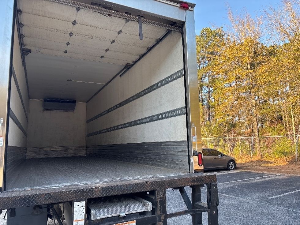 Refrigerated Truck-Light and Medium Duty Trucks-International-2020-MV607-Atlanta-GA-253,608\n\t\tmiles-$ 40,500 - Image 12