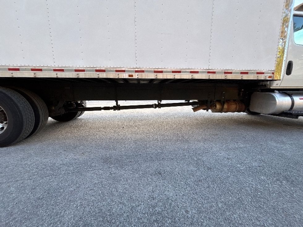 Refrigerated Truck-Light and Medium Duty Trucks-International-2020-MV607-Atlanta-GA-253,608\n\t\tmiles-$ 40,500 - Image 14