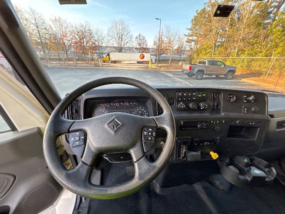 Refrigerated Truck-Light and Medium Duty Trucks-International-2020-MV607-Atlanta-GA-253,608\n\t\tmiles-$ 40,500 - Image 18