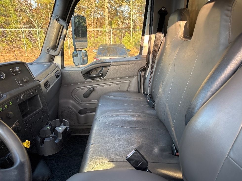 Refrigerated Truck-Light and Medium Duty Trucks-International-2020-MV607-Atlanta-GA-253,608\n\t\tmiles-$ 40,500 - Image 19