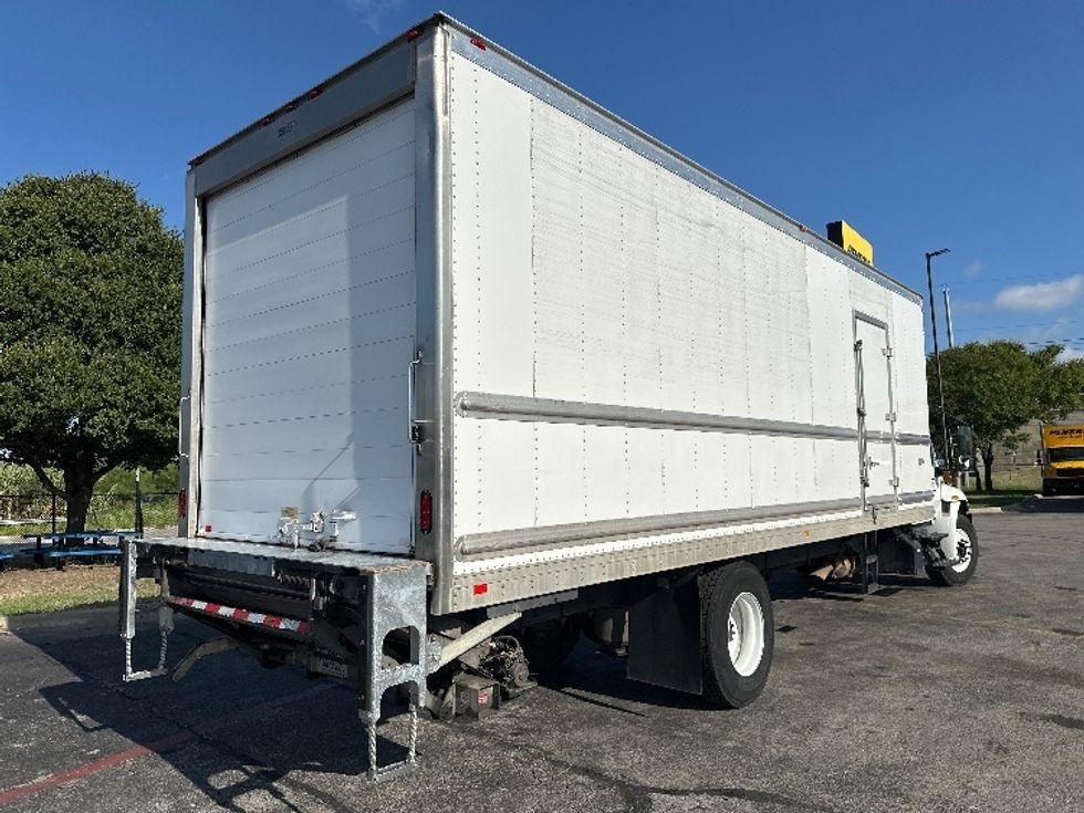 Refrigerated Truck-Light and Medium Duty Trucks-International-2020-MV607-Austin-TX-217,835\n\t\tmiles-$ 48,250 - Image 13