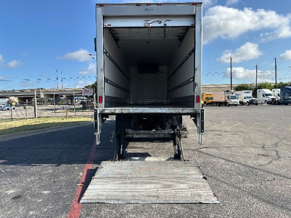 Refrigerated Truck-Light and Medium Duty Trucks-International-2020-MV607-Austin-TX-217,835\n\t\tmiles-$ 48,250 - Image 9