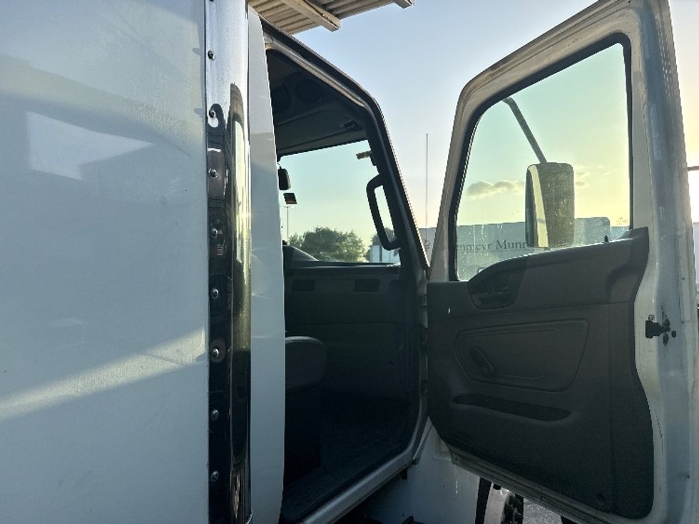 Refrigerated Truck-Light and Medium Duty Trucks-International-2020-MV607-Austin-TX-228,887\n\t\tmiles-$ 39,250 - Image 19