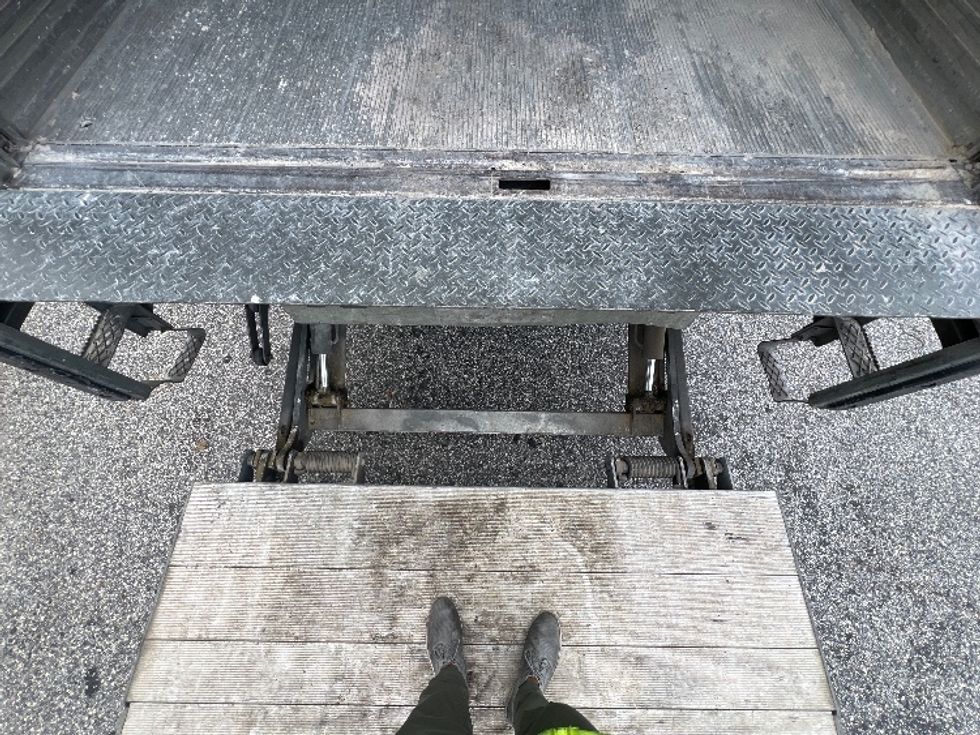 Refrigerated Truck-Light and Medium Duty Trucks-International-2020-MV607-Baltimore-MD-154,635\n\t\tmiles-$ 61,000 - Image 10