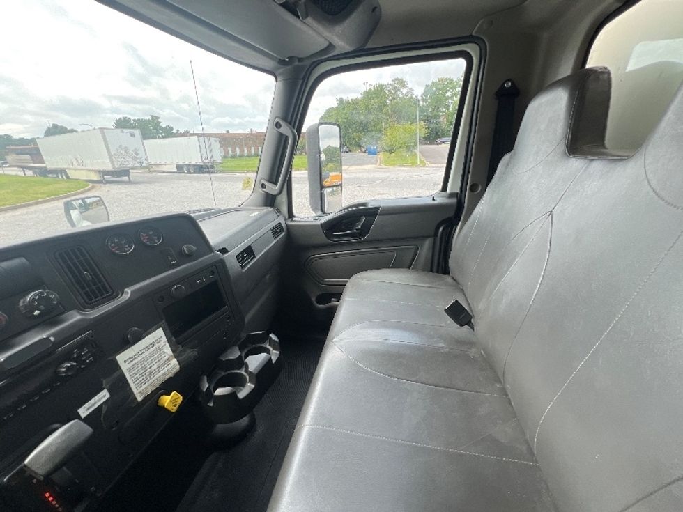 Refrigerated Truck-Light and Medium Duty Trucks-International-2020-MV607-Baltimore-MD-154,635\n\t\tmiles-$ 61,000 - Image 19