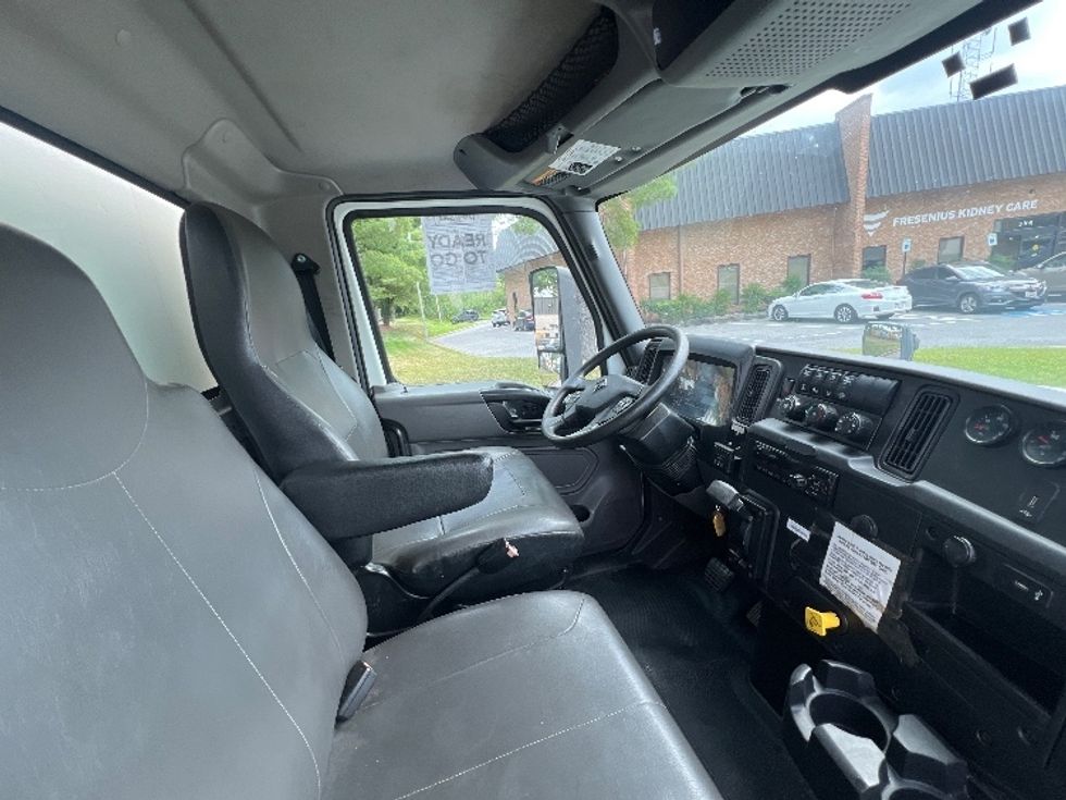 Refrigerated Truck-Light and Medium Duty Trucks-International-2020-MV607-Baltimore-MD-154,635\n\t\tmiles-$ 61,000 - Image 22